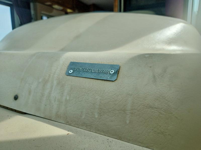 65358616 :رقم المزاد ، 3FCNF53S7XJA36968 vin ، 1999 Ford F550 مزاد بيع