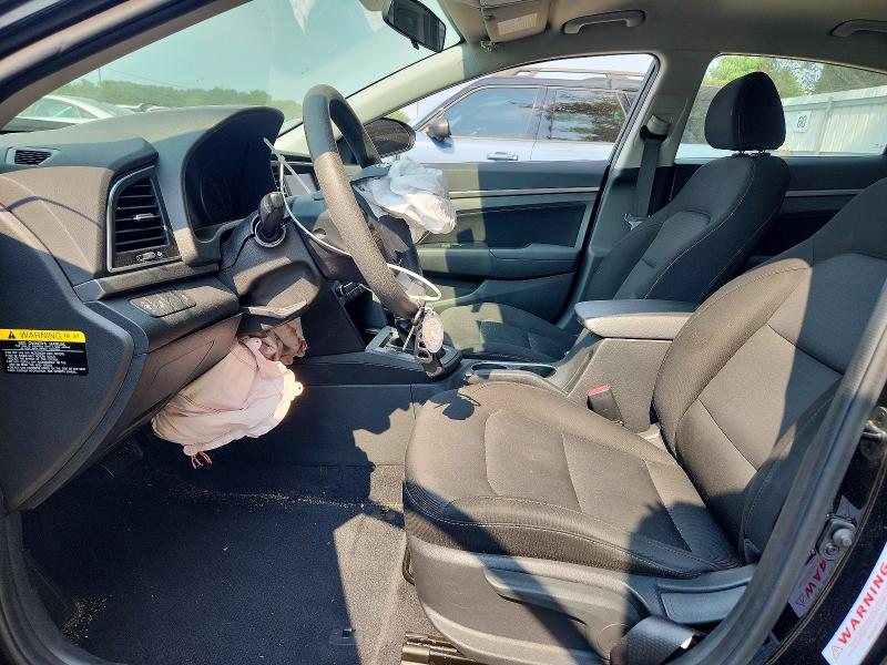 65313456 :رقم المزاد ، 5NPD84LF3JH285699 vin ، 2018 Hyundai Elantra مزاد بيع