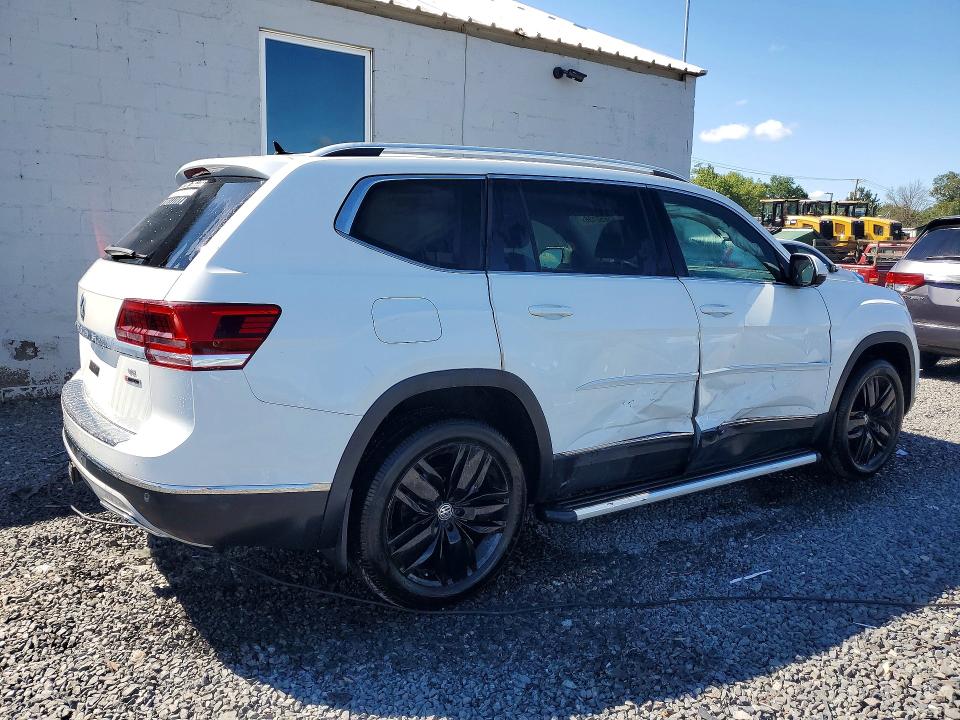 2018 Volkswagen Atlas მანქანა იყიდება აუქციონზე, vin: 1V2NR2CA7JC560642, აუქციონის ნომერი: 66650136