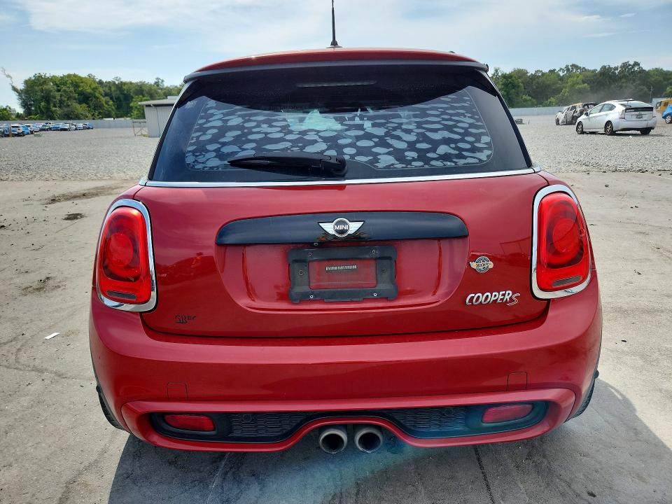 Продаж на аукціоні авто 2018 Mini Cooper, vin: WMWXP7C59J2A49178, номер лоту: 65615596