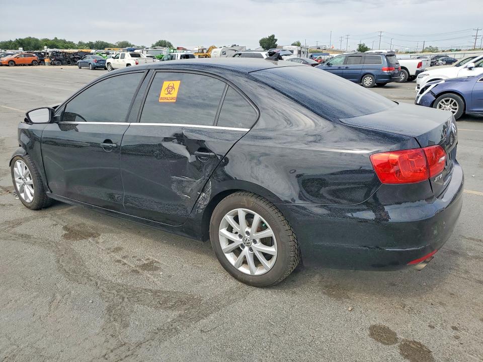 65386196 :رقم المزاد ، 3VWB07AJ0EM415863 vin ، 2014 Volkswagen Jetta مزاد بيع