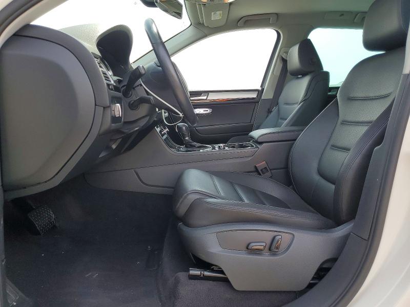 Aukcja sprzedaży 2011 Volkswagen Touareg, vin: WVGFF9BP7BD000964, numer aukcji: 64151366