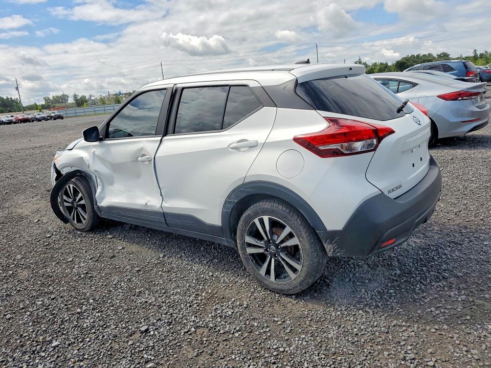 Aukcja sprzedaży 2018 Nissan Kicks, vin: 3N1CP5CU3JL519877, numer aukcji: 64203236