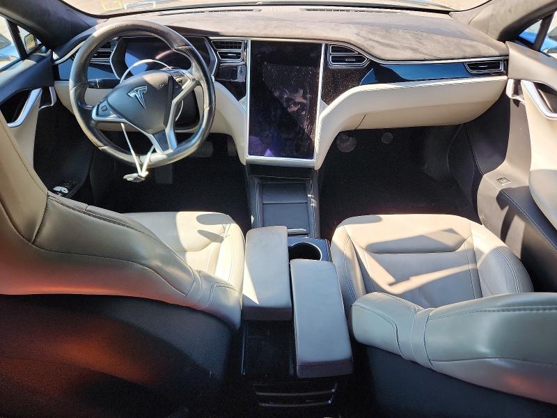 2015 Tesla Model S მანქანა იყიდება აუქციონზე, vin: 5YJSA1E14FF110508, აუქციონის ნომერი: 65216316