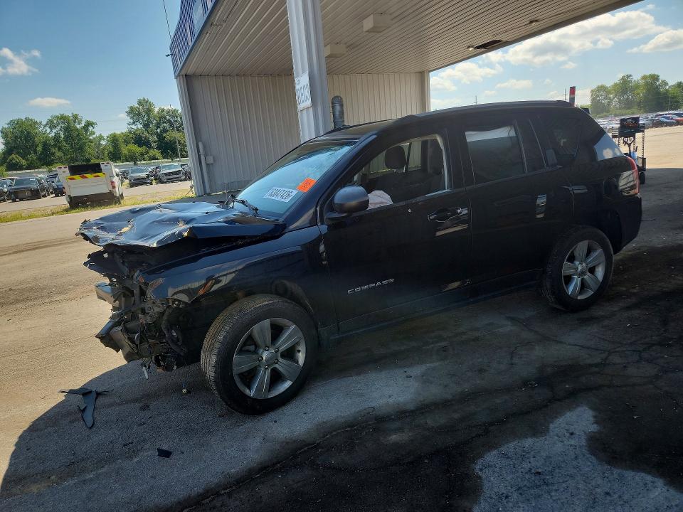 63047426 :رقم المزاد ، 1C4NJDBB2GD521250 vin ، 2016 Jeep Compass مزاد بيع