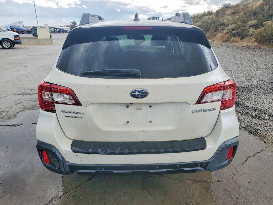 65139006 :رقم المزاد ، 4S4BSADC1J3290919 vin ، 2018 Subaru Outback مزاد بيع