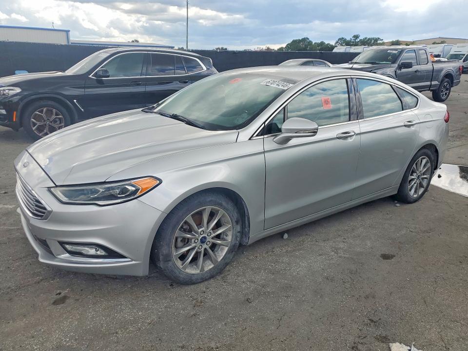 2017 Ford Fusion მანქანა იყიდება აუქციონზე, vin: 3FA6P0HD7HR142652, აუქციონის ნომერი: 67074246
