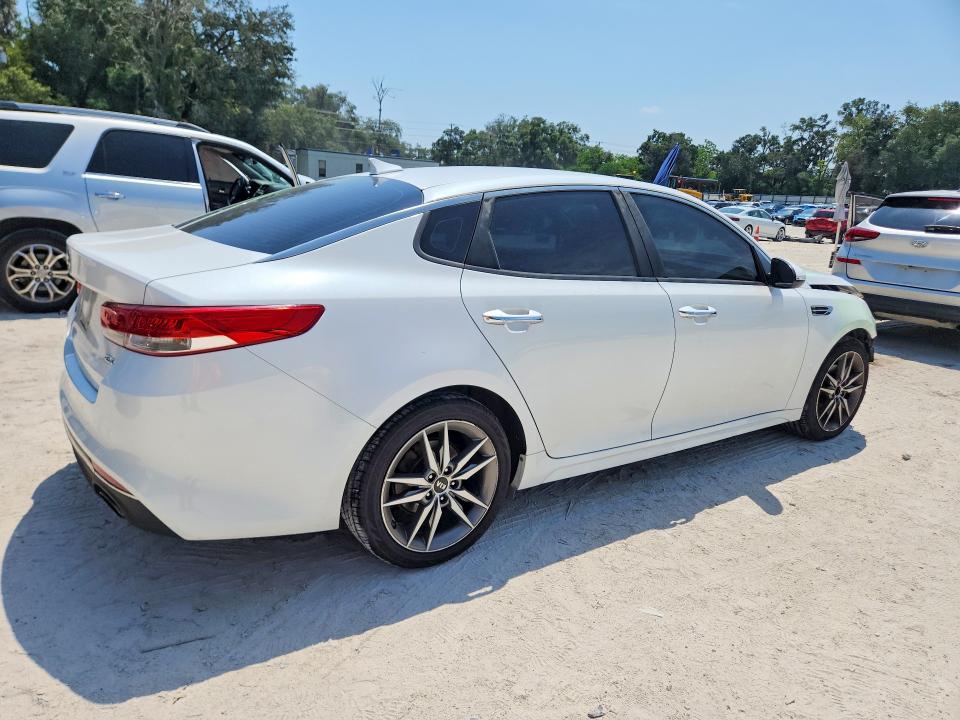 2016 Kia Optima მანქანა იყიდება აუქციონზე, vin: 5XXGU4L39GG078317, აუქციონის ნომერი: 65511196