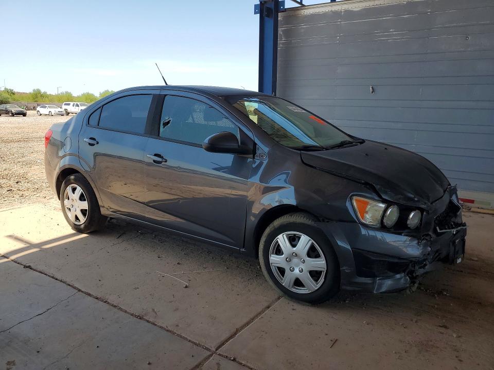 64434326 :رقم المزاد ، 1G1JA5SH3D4239020 vin ، 2013 Chevrolet Sonic مزاد بيع