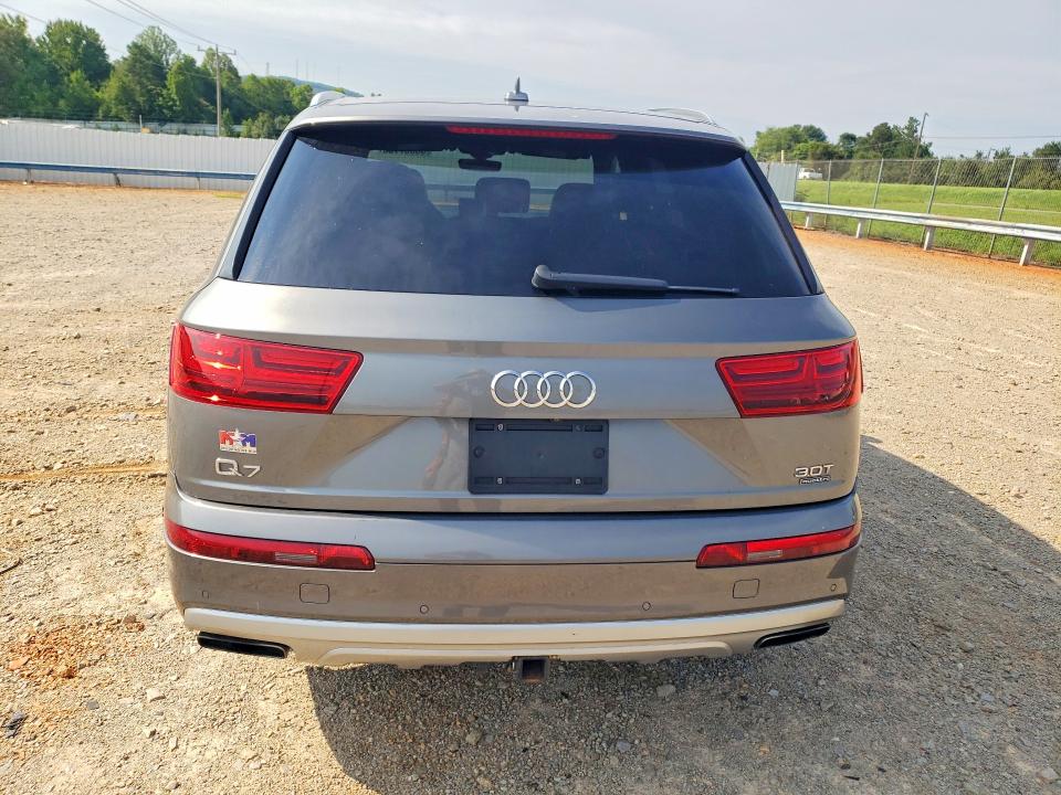 Продаж на аукціоні авто 2017 Audi Q7, vin: WA1LAAF74HD051035, номер лоту: 63867766