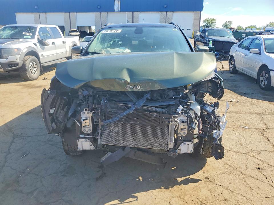 66225176 :رقم المزاد ، 3C4NJDCB1LT146180 vin ، 2020 Jeep Compass مزاد بيع