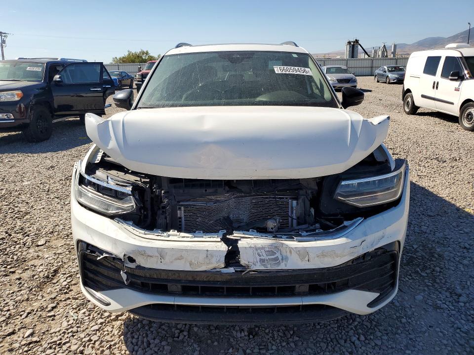 66059456 :رقم المزاد ، 3VV8B7AX6NM066799 vin ، 2022 Volkswagen Tiguan مزاد بيع