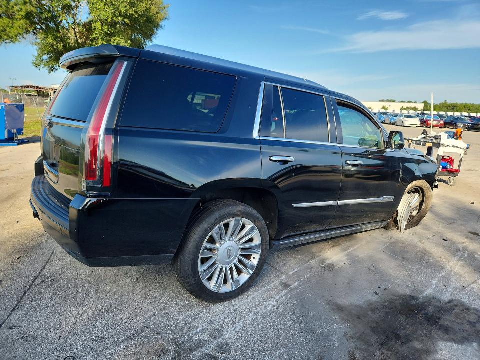 65869186 :رقم المزاد ، 1GYS4DKJ3GR281222 vin ، 2016 Cadillac Escalade مزاد بيع