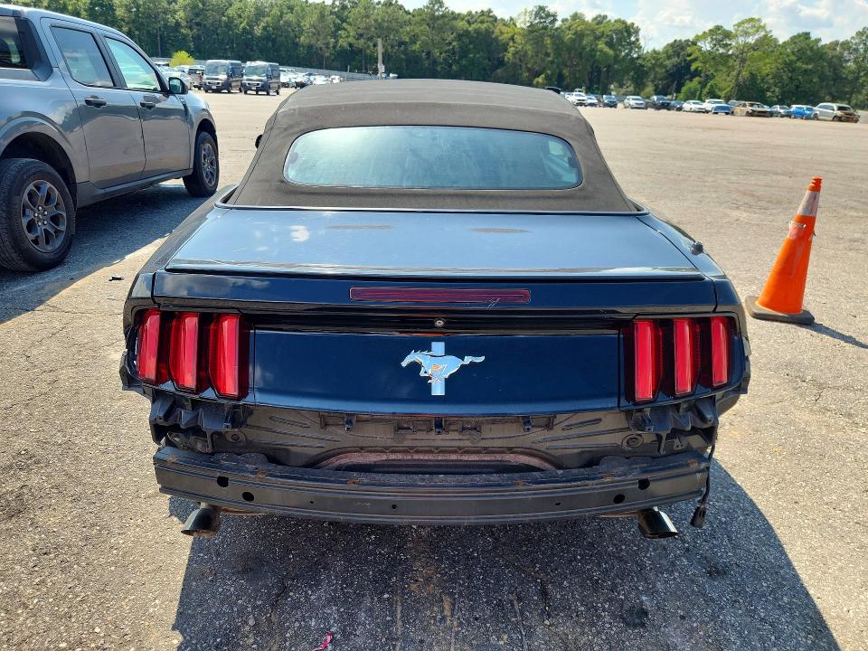 67015346 :رقم المزاد ، 1FATP8EM6F5352164 vin ، 2015 Ford Mustang مزاد بيع