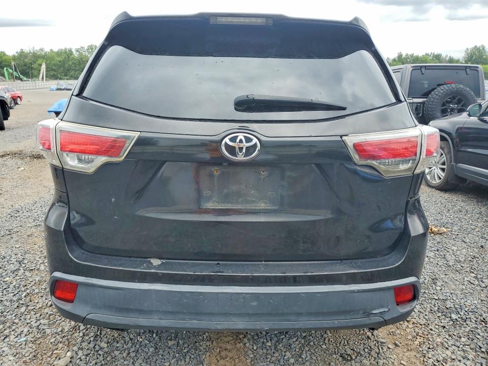 63947626 :رقم المزاد ، 5TDBKRFH9FS191721 vin ، 2015 Toyota Highlander مزاد بيع