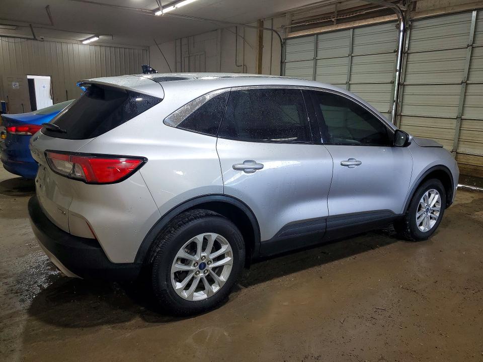 64030996 :رقم المزاد ، 1FMCU9G64LUA05727 vin ، 2020 Ford Escape مزاد بيع