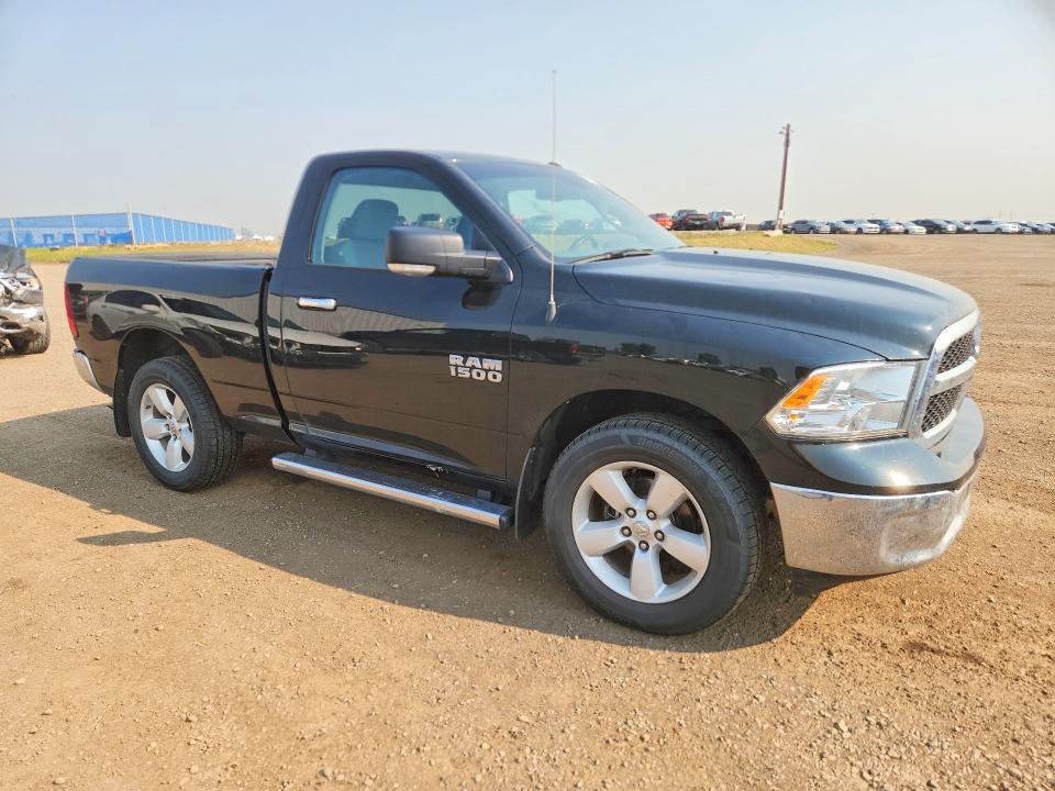 65987916 :رقم المزاد ، 3C6JR7BGXHG617546 vin ، 2017 Ram 1500 مزاد بيع