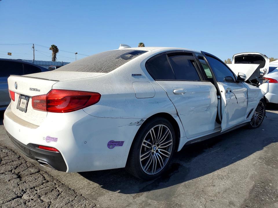 2019 Bmw 530e მანქანა იყიდება აუქციონზე, vin: WBAJA9C56KB392905, აუქციონის ნომერი: 63612916