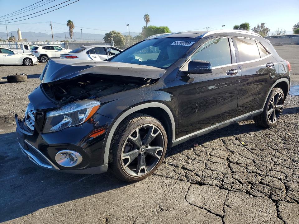 65396666 :رقم المزاد ، WDCTG4EB9JJ410019 vin ، 2018 Mercedes-benz Gla مزاد بيع
