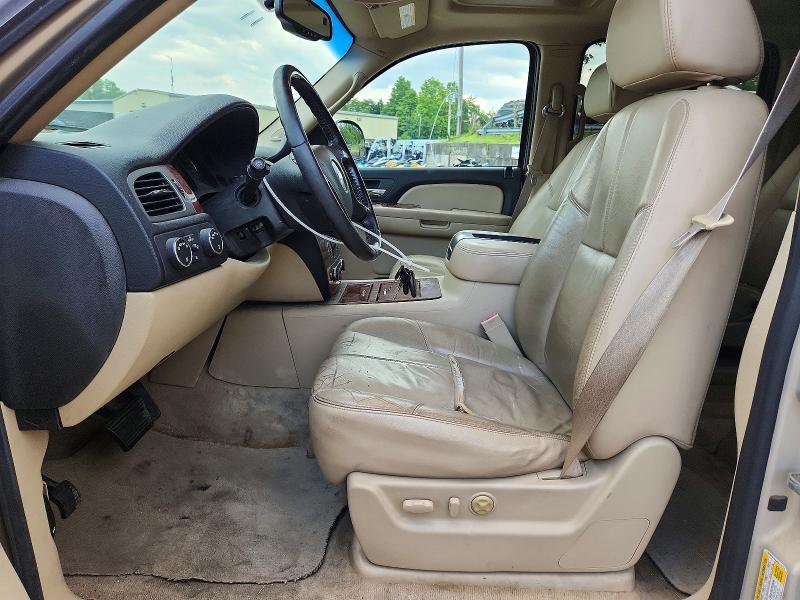 64954306 :رقم المزاد ، 3GNFK16338G216709 vin ، 2008 Chevrolet Suburban مزاد بيع
