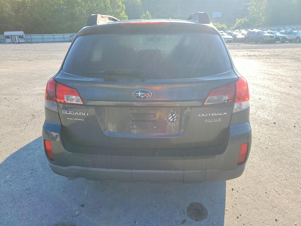 62684306 :رقم المزاد ، 4S4BRBCC7B3403924 vin ، 2011 Subaru Outback مزاد بيع