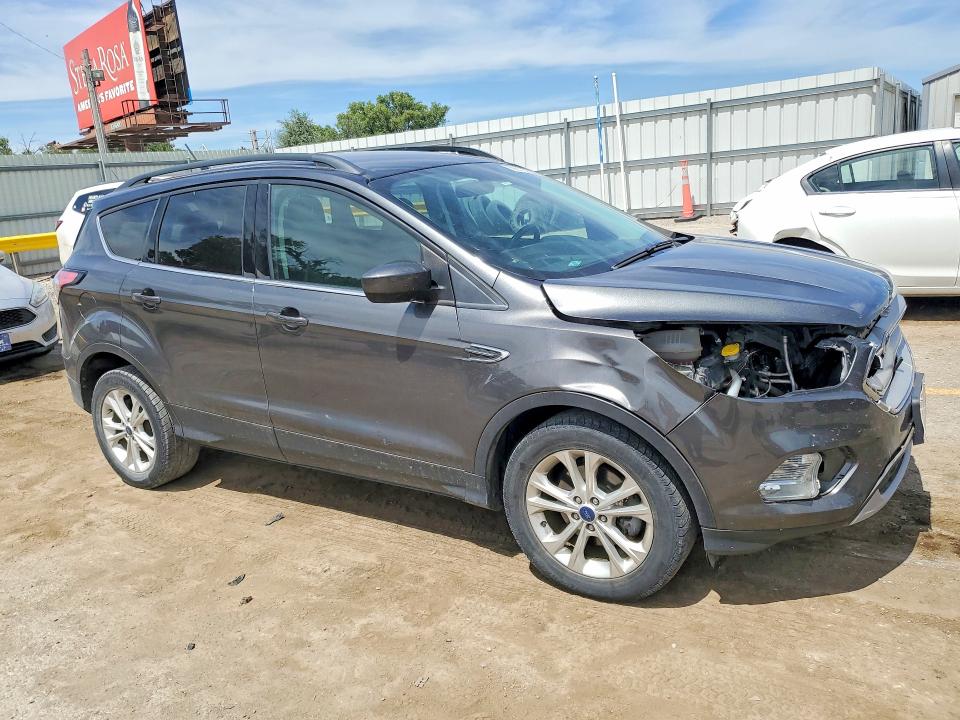 Продаж на аукціоні авто 2018 Ford Escape, vin: 1FMCU0HD5JUA71709, номер лоту: 65657276