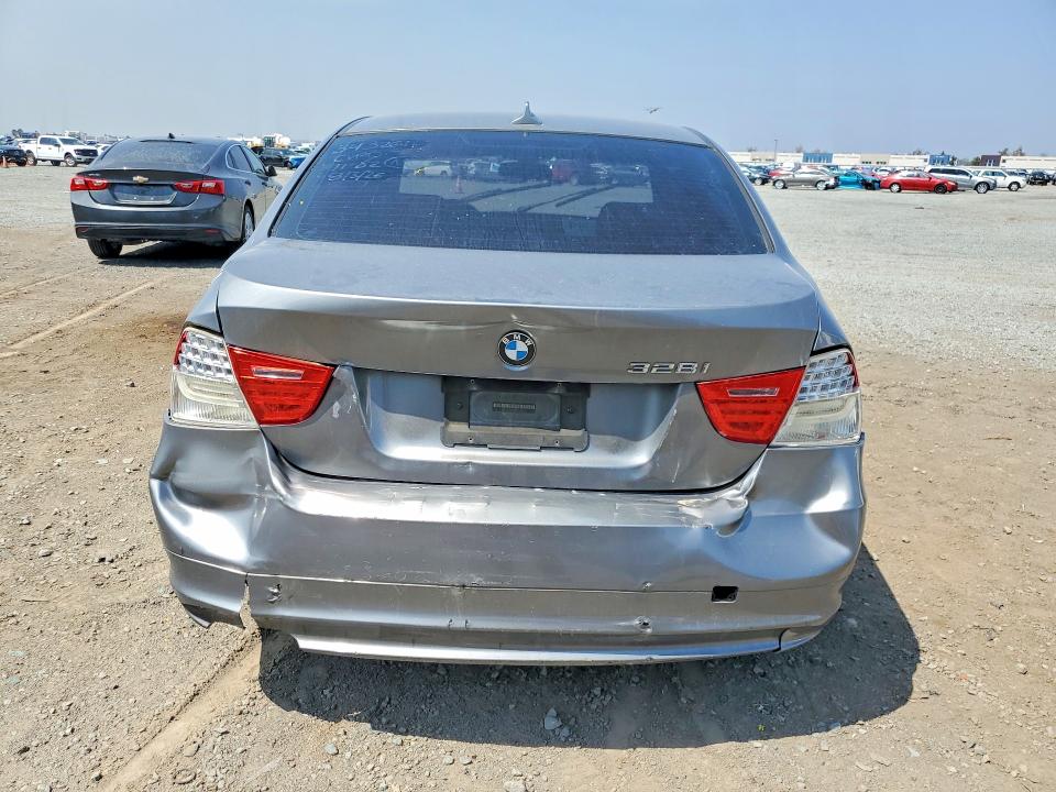 64480256 :رقم المزاد ، WBAPH5G56BNM81350 vin ، 2011 Bmw 328i مزاد بيع