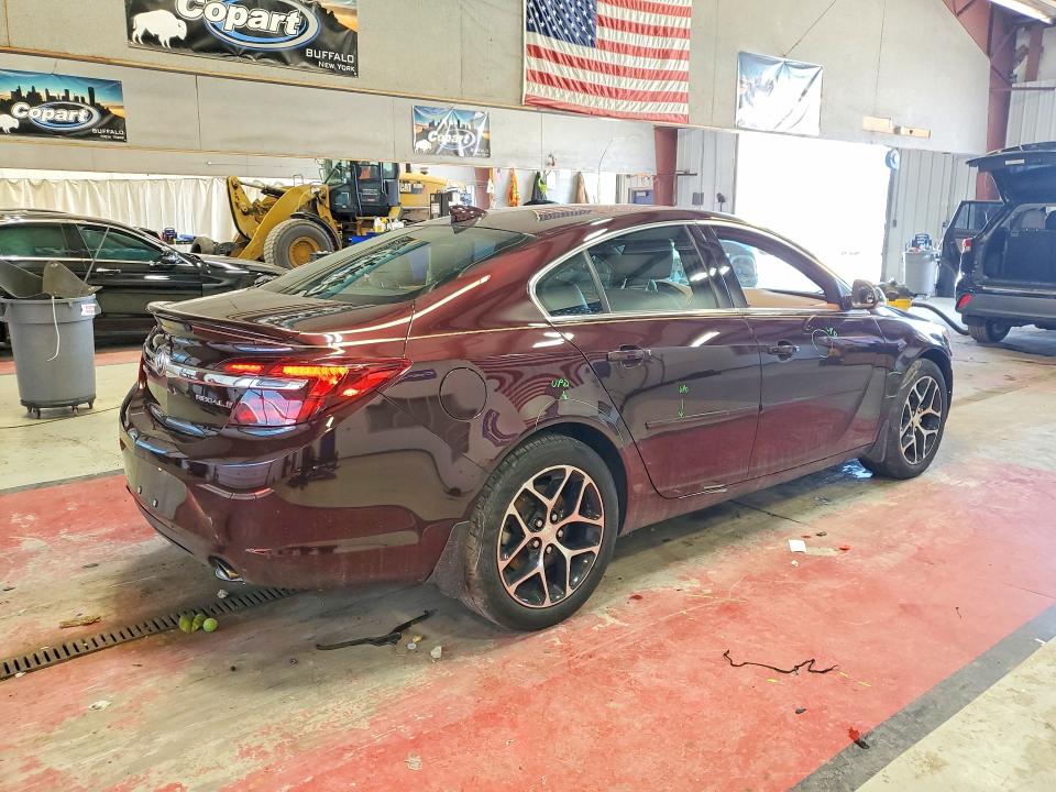 62937136 :رقم المزاد ، 2G4GL5EXXH9154799 vin ، 2017 Buick Regal مزاد بيع