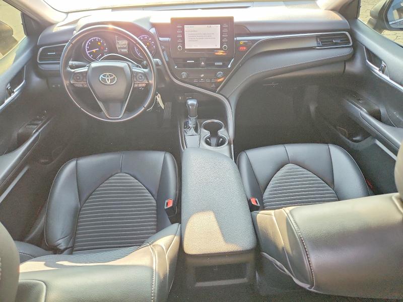 65281716 :رقم المزاد ، 4T1G11AK5MU461819 vin ، 2021 Toyota Camry مزاد بيع