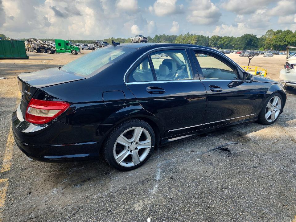 Продаж на аукціоні авто 2011 Mercedes-benz C, vin: WDDGF8BB2BR156152, номер лоту: 64093516