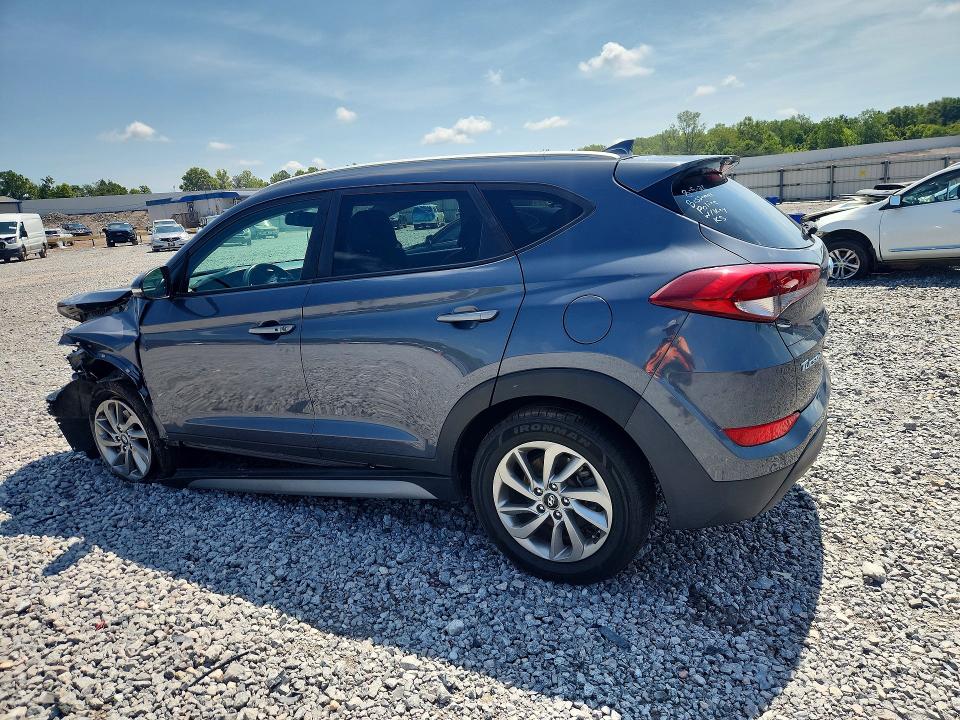 2017 Hyundai Tucson მანქანა იყიდება აუქციონზე, vin: KM8J33A42HU480007, აუქციონის ნომერი: 64477776