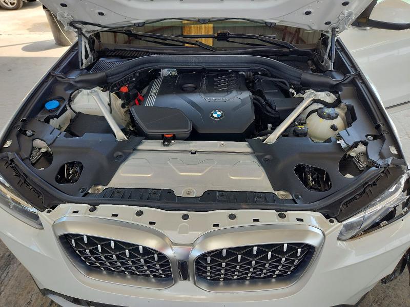 64953686 :رقم المزاد ، 5UX33DT08N9M20131 vin ، 2022 Bmw X4 مزاد بيع
