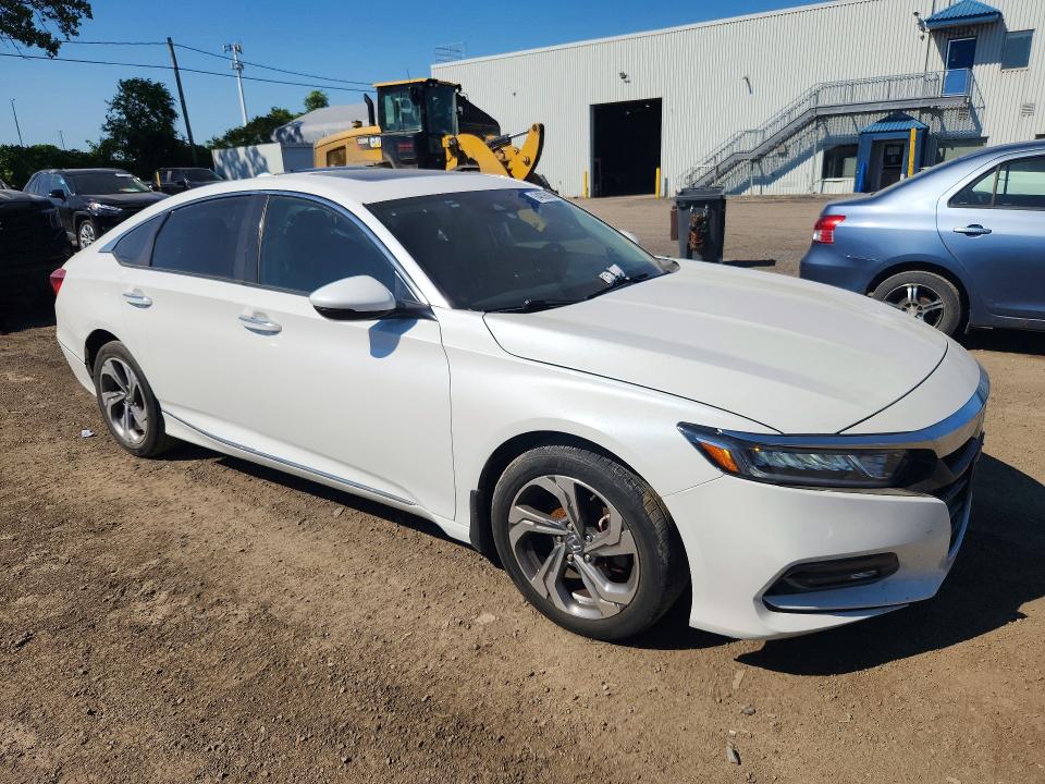 64026806 :رقم المزاد ، 1HGCV1F57LA801077 vin ، 2020 Honda Accord مزاد بيع