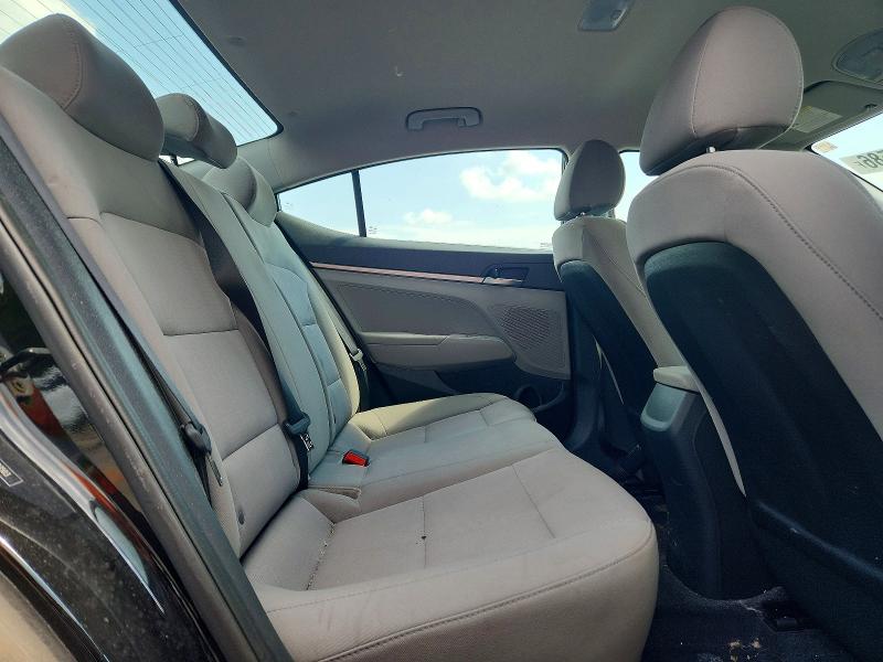 2018 Hyundai Elantra მანქანა იყიდება აუქციონზე, vin: 5NPD74LF5JH323503, აუქციონის ნომერი: 64247586
