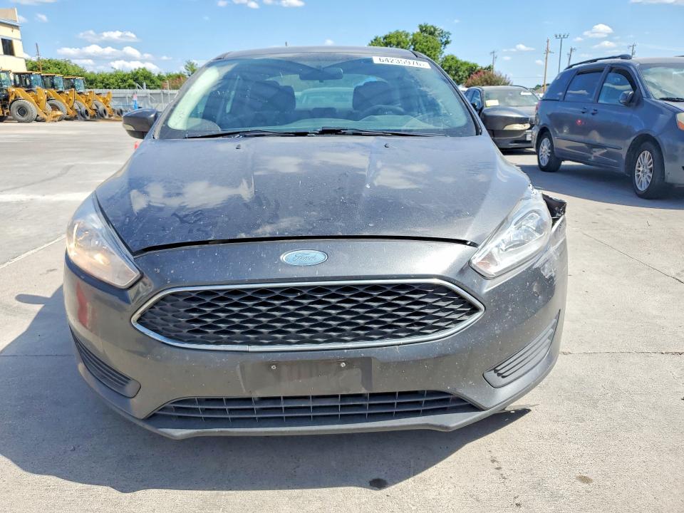 64235976 :رقم المزاد ، 1FADP3F2XGL321999 vin ، 2016 Ford Focus مزاد بيع