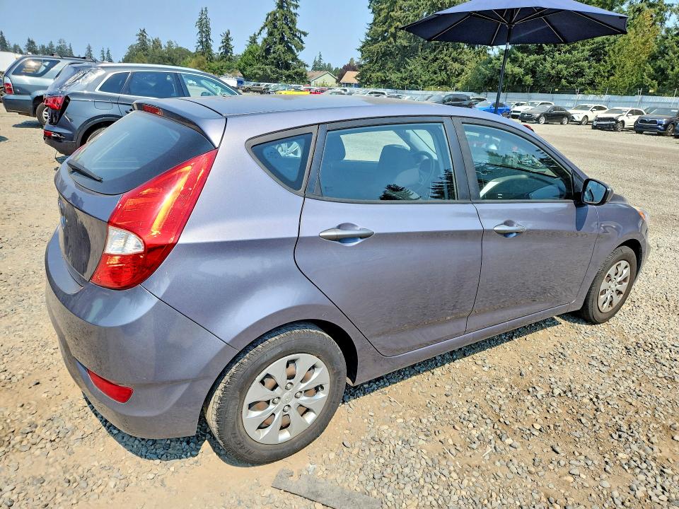 2016 Hyundai Accent მანქანა იყიდება აუქციონზე, vin: KMHCT5AE6GU275916, აუქციონის ნომერი: 65015826
