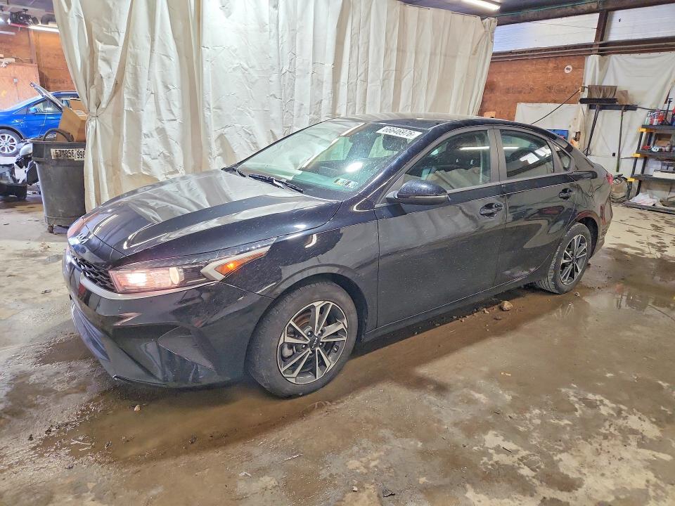 2024 Kia Forte მანქანა იყიდება აუქციონზე, vin: 3KPF24ADXRE816165, აუქციონის ნომერი: 66646976