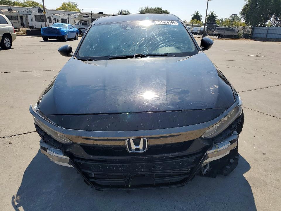 Продаж на аукціоні авто 2018 Honda Accord, vin: 1HGCV1F40JA052529, номер лоту: 64628106