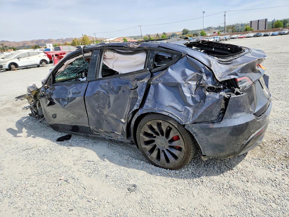Продажа на аукционе авто 2021 Tesla Model Y, vin: 5YJYGDEF6MF272529, номер лота: 61451326
