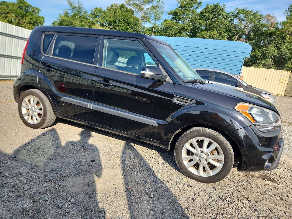 66374126 :رقم المزاد ، KNDJT2A68D7571405 vin ، 2013 Kia Soul مزاد بيع