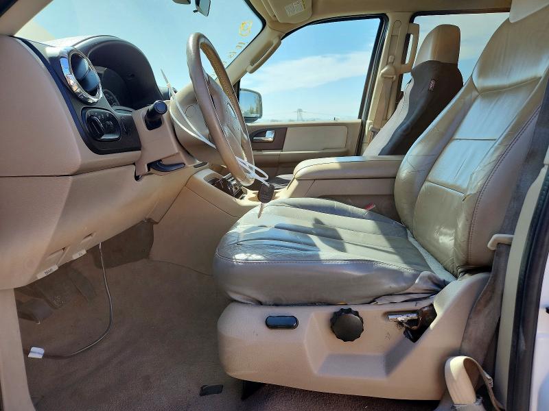 64589306 :رقم المزاد ، 1FMPU16505LB04596 vin ، 2005 Ford Expedition مزاد بيع