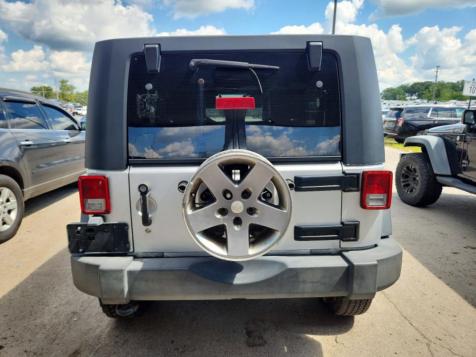 66566446 :رقم المزاد ، 1J4BA6H18AL133962 vin ، 2010 Jeep Wrangler Unlimited مزاد بيع