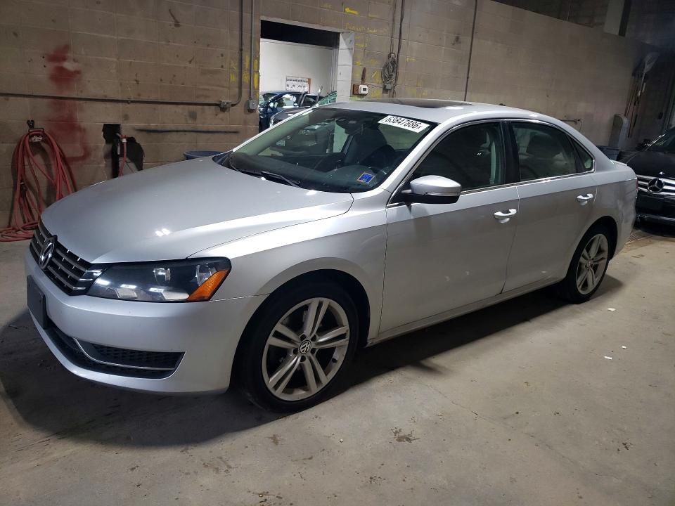 63847886 :رقم المزاد ، 1VWBN7A36EC008425 vin ، 2014 Volkswagen Passat مزاد بيع