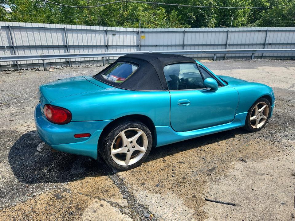 66605226 :رقم المزاد ، JM1NB353930301004 vin ، 2003 Mazda Mx-5 Miata مزاد بيع