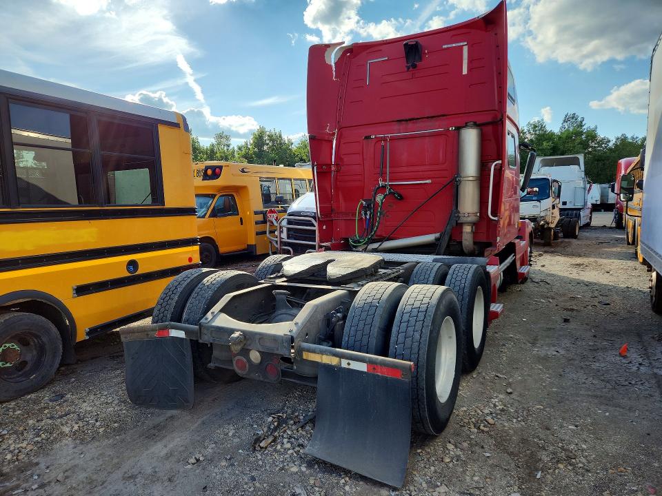 65667326 :رقم المزاد ، 4V4NC9GH76N434803 vin ، 2006 Volvo Vnl مزاد بيع