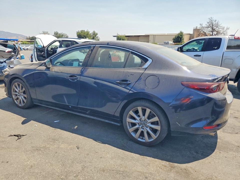 64487956 :رقم المزاد ، JM1BPACL6L1171141 vin ، 2020 Mazda 3 مزاد بيع