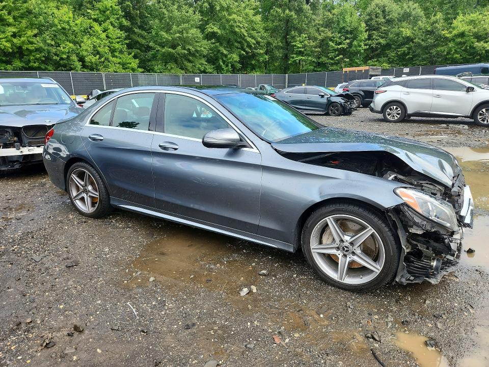 63827566 :رقم المزاد ، 55SWF4KB6JU234675 vin ، 2018 Mercedes-benz C مزاد بيع