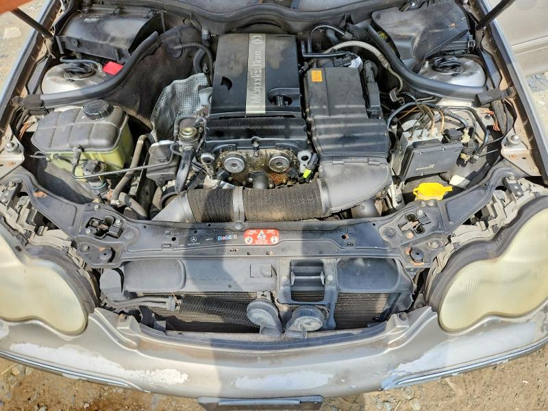 66052616 :رقم المزاد ، WDBRF40J03F433484 vin ، 2003 Mercedes-benz C مزاد بيع
