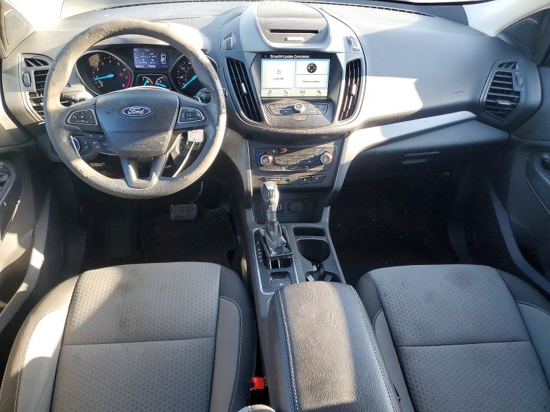 64961626 :رقم المزاد ، 1FMCU0GD1HUC84605 vin ، 2017 Ford Escape مزاد بيع