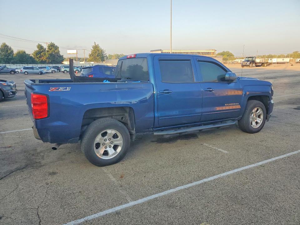 Продаж на аукціоні авто 2017 Chevrolet Silverado, vin: 3GCUKREC2HG365872, номер лоту: 62765076
